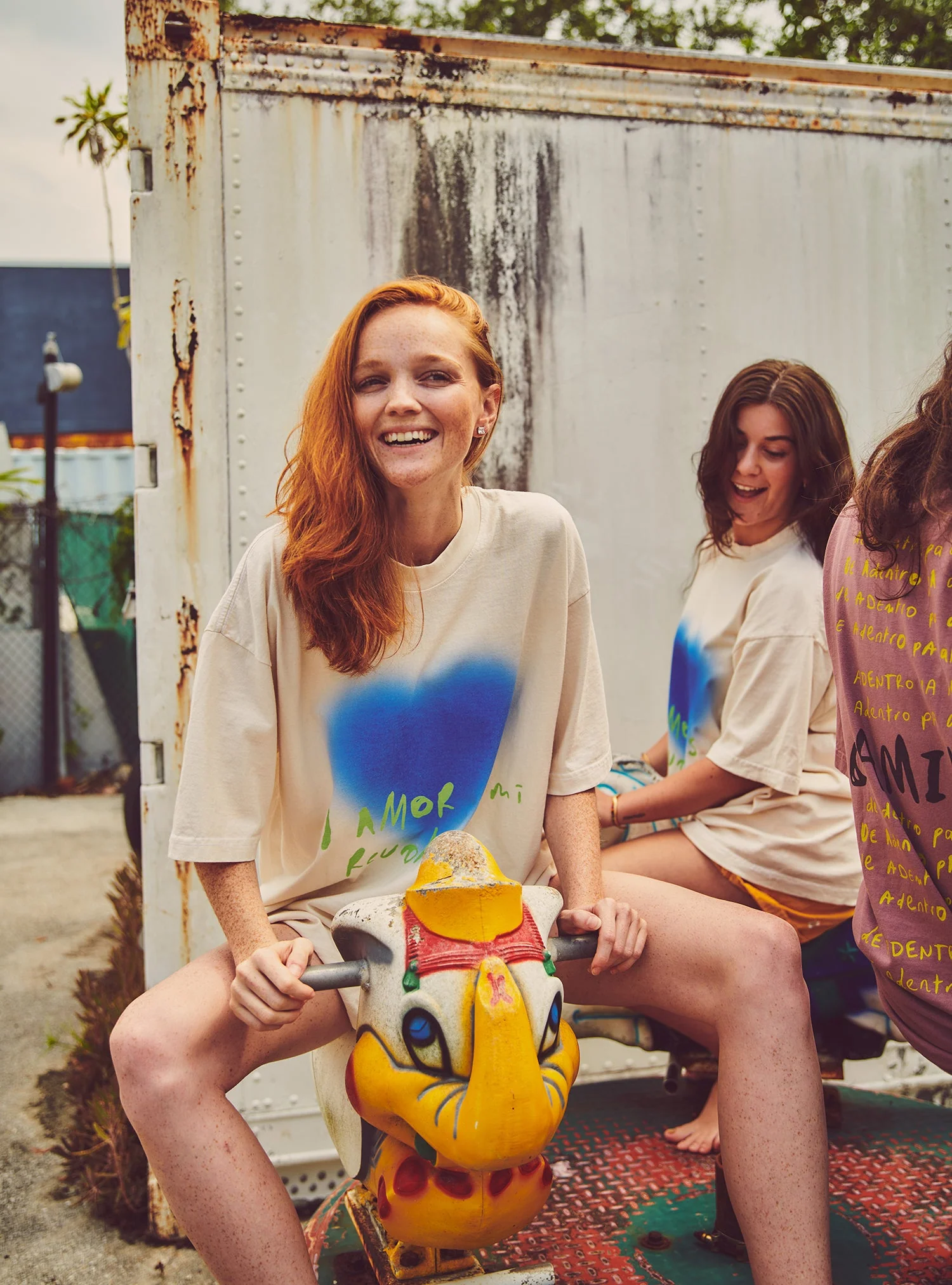 El Amor Tee - Image 17